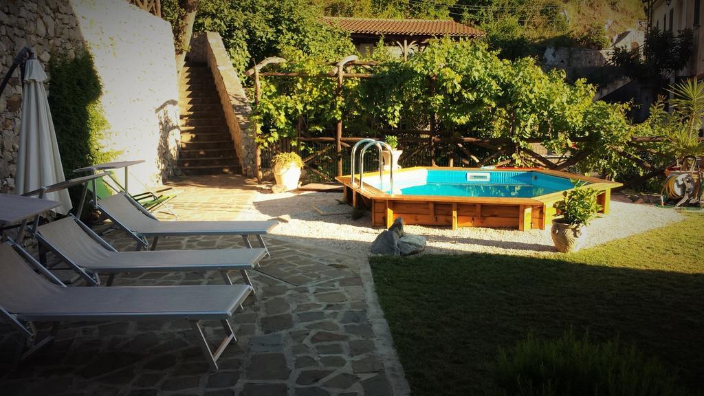 Villa Talea サンタガータ・スイ・ドゥエ・ゴルフィ エクステリア 写真